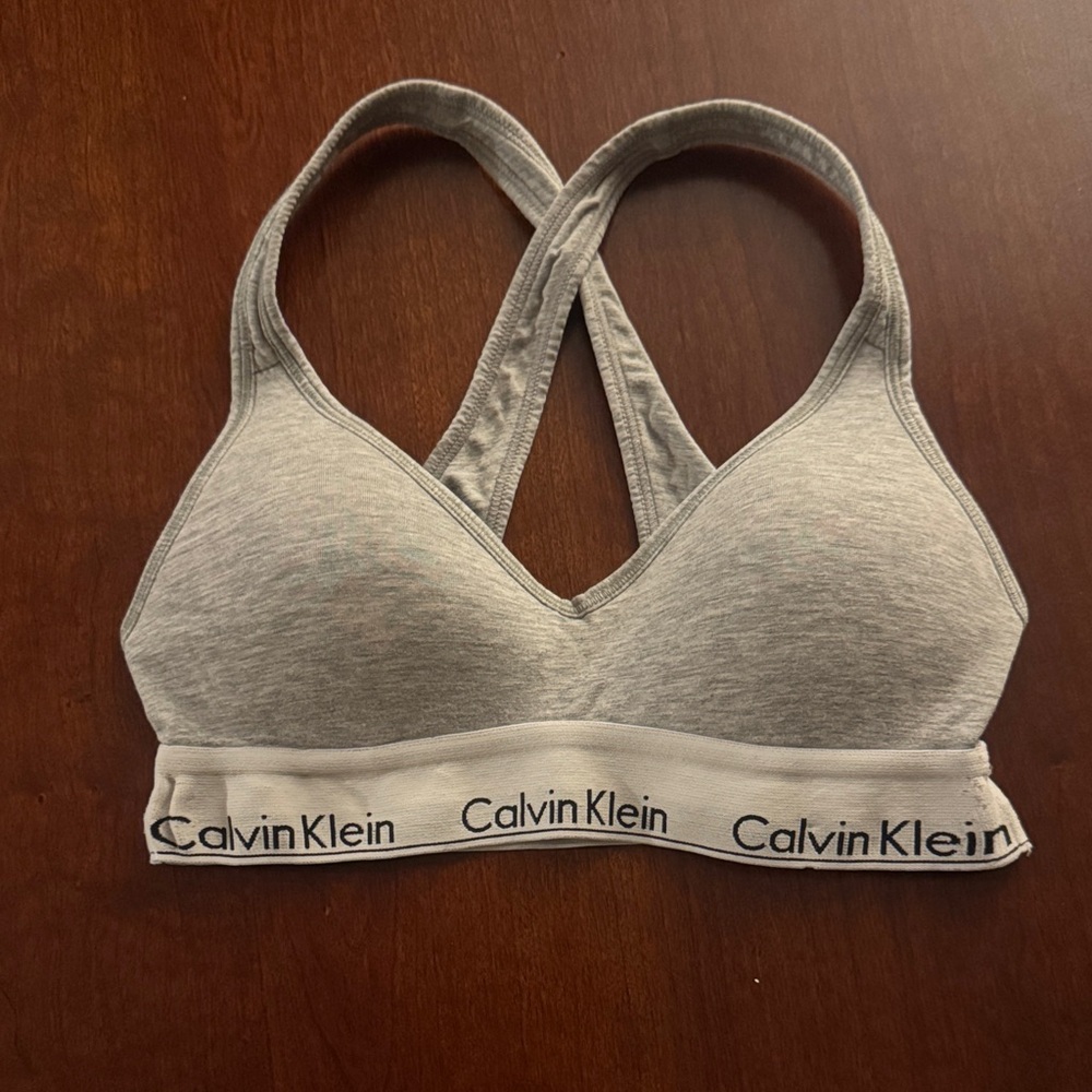 Calvin Klein Women's Light Gray Sports Bra